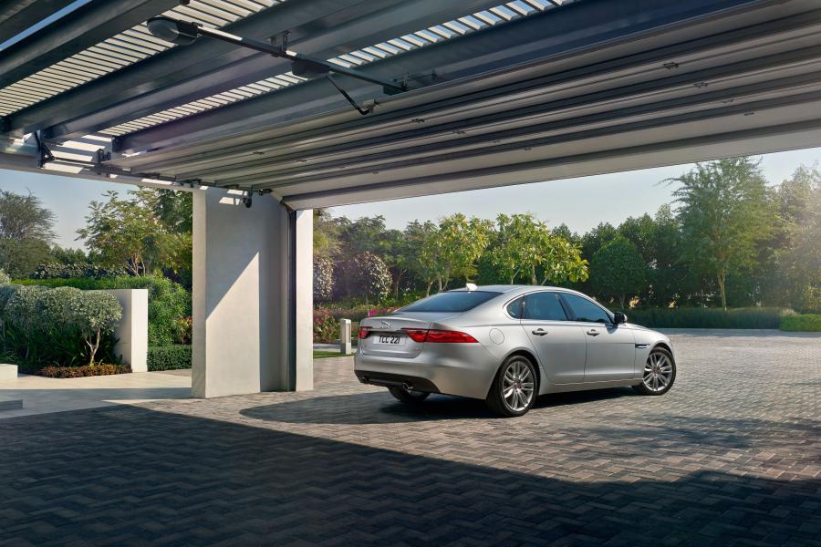 Jaguar XF Prestige 2015 года  (фото 6 из 13)